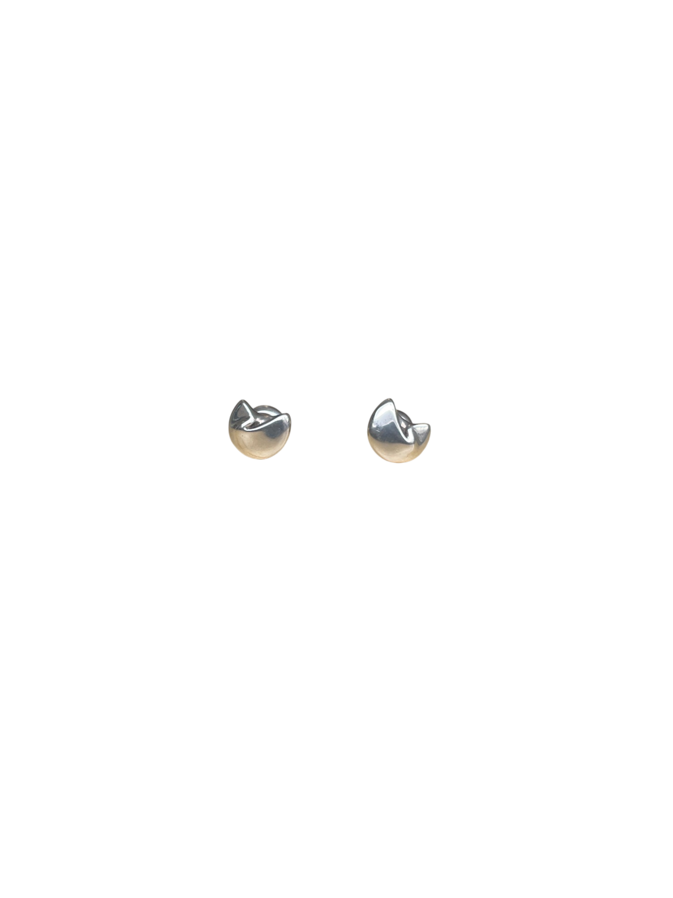 Aretes TANE, Plateado